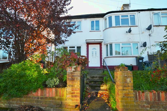 2 Bedroom Maisonette To Rent In Redesdale Gardens, Isleworth, TW7