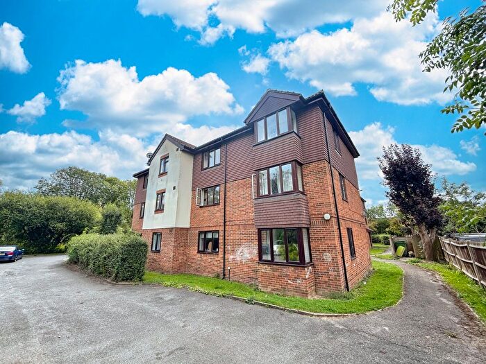 1 Bedroom Flat To Rent In Skipton Way, Horley, Surrey, RH6