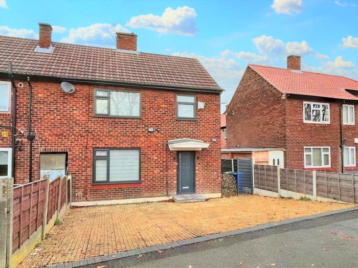 3 Bedroom Semi-Detached House To Rent In Floatshall Road, Manchester, M23