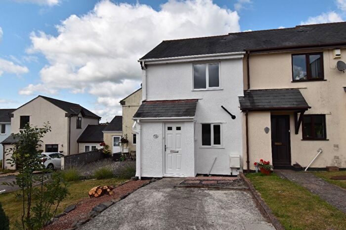 2 Bedroom End Of Terrace House To Rent In Holley Park, Okehampton, EX20