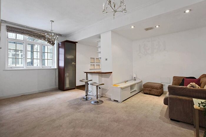 1 Bedroom Flat For Sale In Park Road, London, NW1