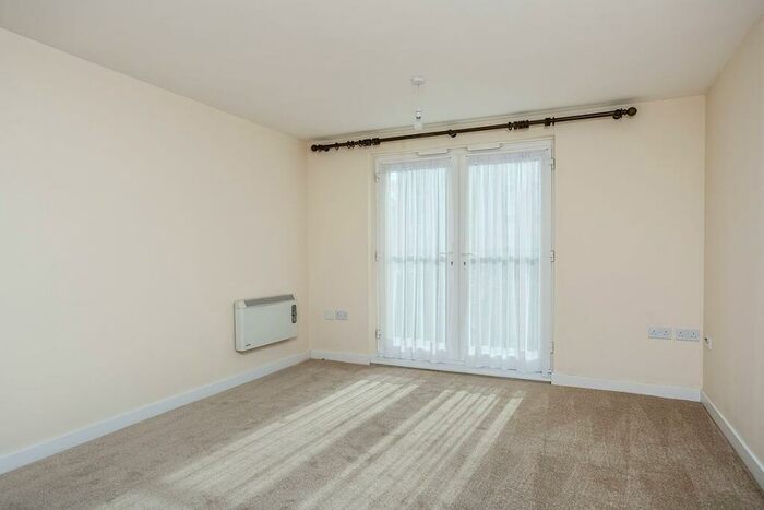2 Bedroom Flat To Rent In Billys Copse, Havant, Hampshire, PO9