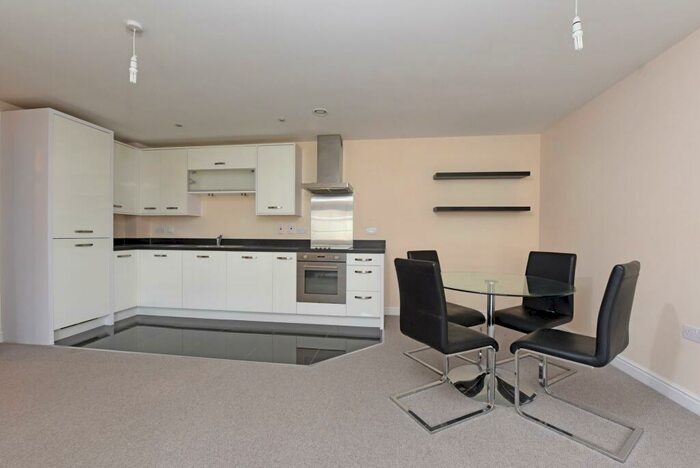 2 Bedroom Apartment To Rent In Kestrel Road, Farnborough, GU14