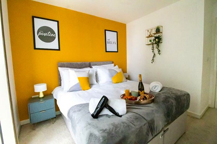 2 Bedroom Serviced Apartments To Rent In Witan Gate, Milton Keynes, Buckinghamshire, MK9