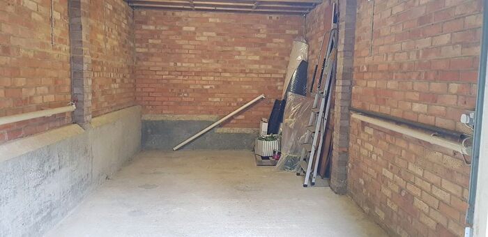 Garage / Parking To Rent In Elstree House, Dennis Lane, Stanmore, Greater London, HA7
