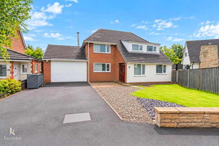 4 Bedroom Detached House For Sale In Kingsway, Great Harwood, Blackburn, BB6