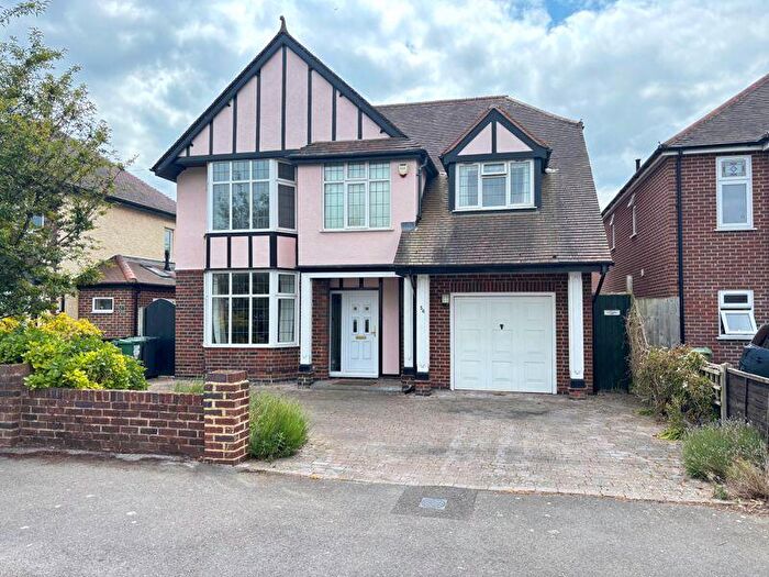 5 Bedroom Detached House For Sale In Riversley Road, Gloucester, GL2