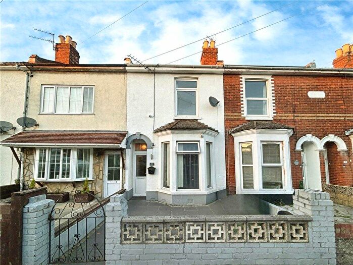 3 Bedroom Terraced House For Sale In Powerscourt Road, Portsmouth, Hampshire, PO2