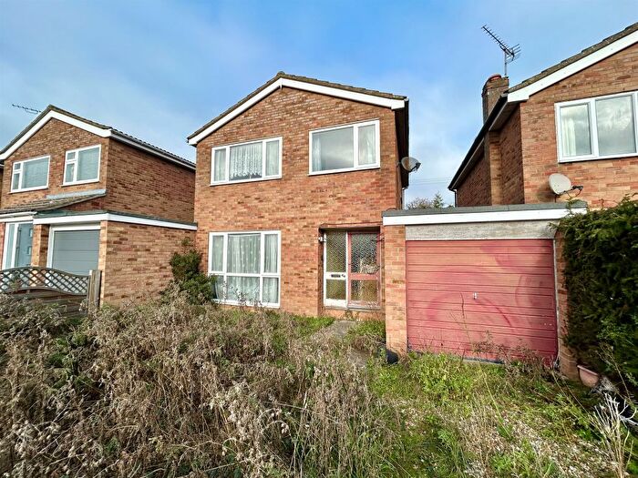 3 Bedroom Detached House For Sale In Wheatley Crescent, Bluntisham, Huntingdon, PE28