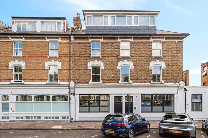2 Bedroom Flat For Sale In Petherton Road, London, N5