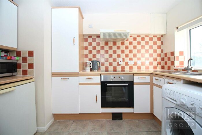 1 Bedroom Flat For Sale In Carters Mead, Harlow, CM17
