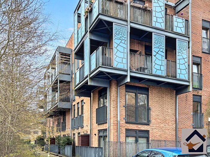 1 Bedroom Flat To Rent In Albion Place, Milton Keynes, Buckinghamshire, MK9