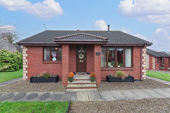 2 Bedroom Detached Bungalow For Sale In Curling Knowe, Crossgates, Cowdenbeath, KY4