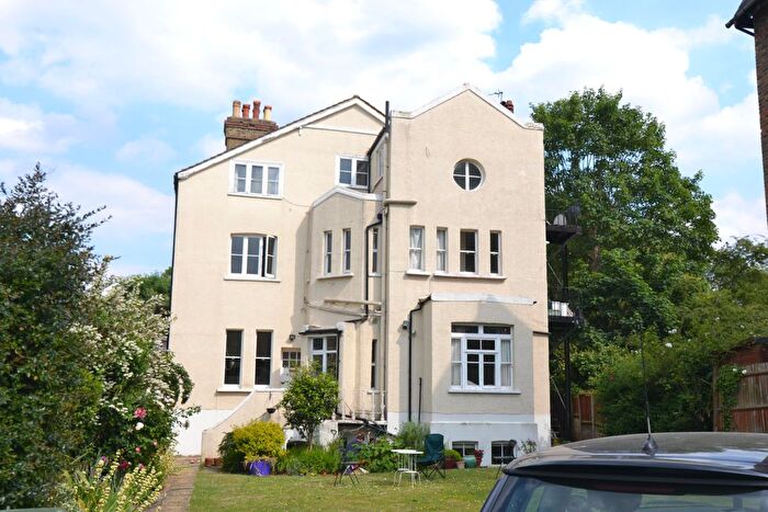 1 Bedroom Flat To Rent In Kings Road, Richmond, TW10