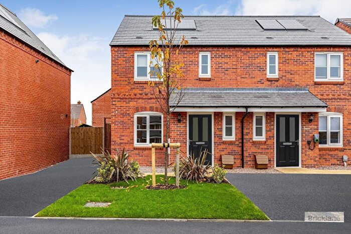 3 Bedroom Semi-Detached House To Rent In Sika Avenue, Rothwell, Northamptonshire, NN14