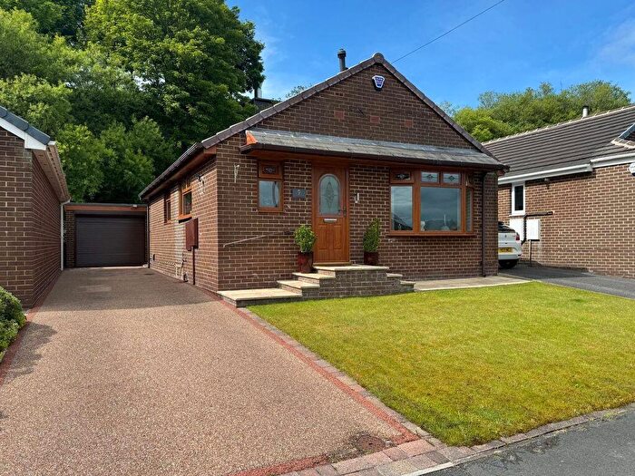 2 Bedroom Detached Bungalow For Sale In Woodman Avenue, Elland, HX5