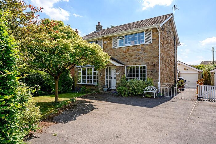 4 Bedroom Detached House For Sale In Skipwith Road, Escrick, York, YO19