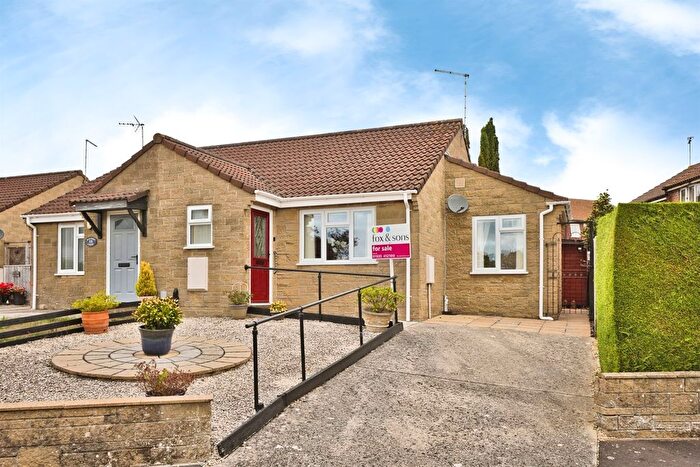 1 Bedroom Semi Detached Bungalow For Sale In Malvern Court, Yeovil, BA21