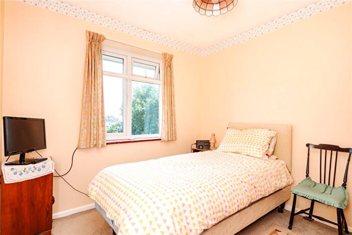 2 Bedroom Flat For Sale In Sandringham Court, Old Salts Farm Road, Lancing, West Sussex, BN15