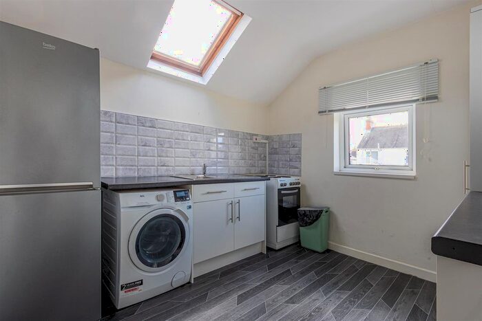 2 Bedroom Flat To Rent In Surrey Street, Canton, Cardiff, CF5
