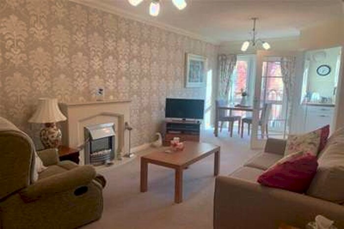 1 Bedroom Flat To Rent In Holyshute Lodge, Honiton, Available With Zero Deposit Option, EX14