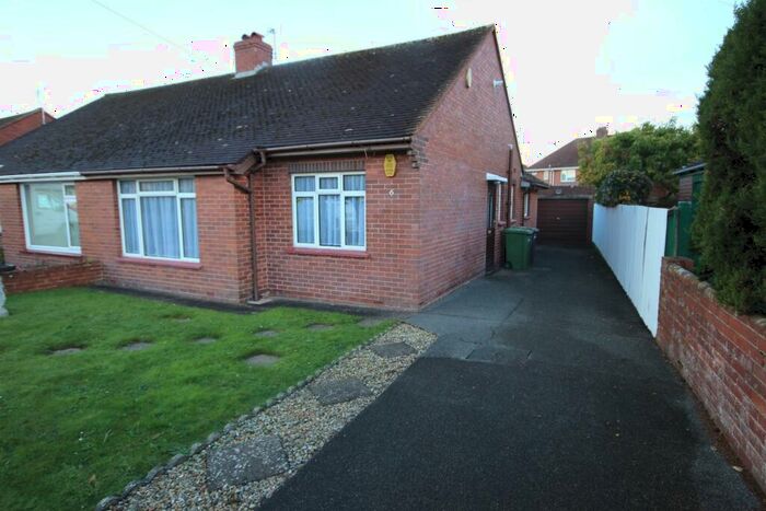 2 Bedroom Bungalow To Rent In Woolsery Avenue, Exeter, EX4