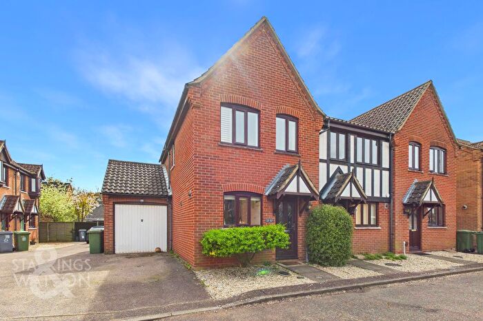 2 Bedroom End Terrace House For Sale In Seaforth Drive, Taverham, Norwich, NR8
