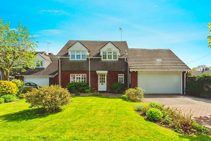 4 Bedroom Detached House For Sale In Home Park, Mollington, Chester, CH1