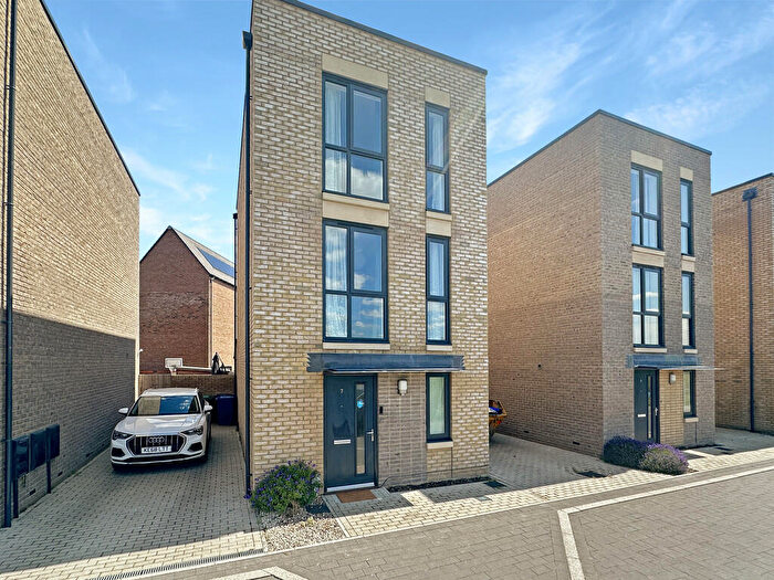 4 Bedroom Detached House To Rent In Forester Road, Trumpington, CB2