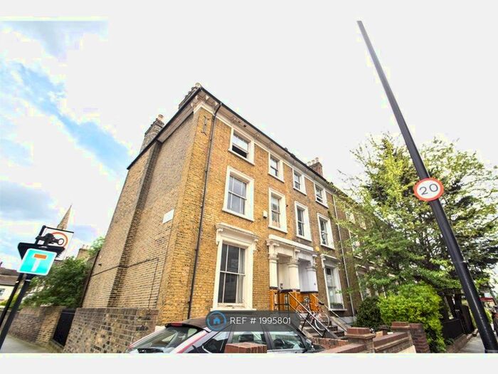 2 Bedroom Flat To Rent In Dalston Lane, London, E8