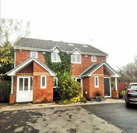 3 Bedroom Semi-detached House To Rent In Canterbury Close, Atherton, Manchester, M46