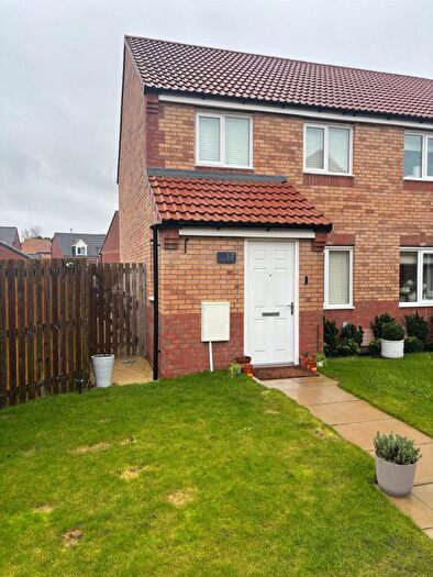 3 Bedroom Semi Detached House For Sale In Poppy Avenue, New Ollerton, Newark, NG22