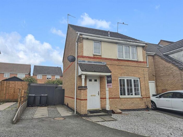 3 Bedroom Town House For Sale In Derrys Hollow, Ellistown, Leicestershire, LE67