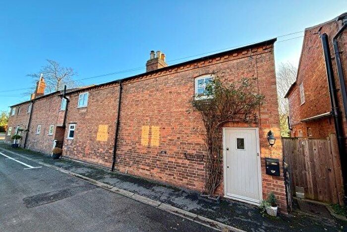 2 Bedroom Cottage To Rent In Carters Lane, Stratford-Upon-Avon, CV37
