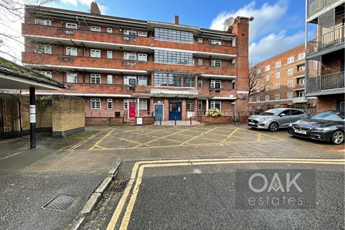2 Bedroom Flat To Rent In Collent Street, London, E9