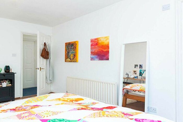 4 Bedroom Flat To Rent In Stock Orchard Crescent, Caledonian Road, N7