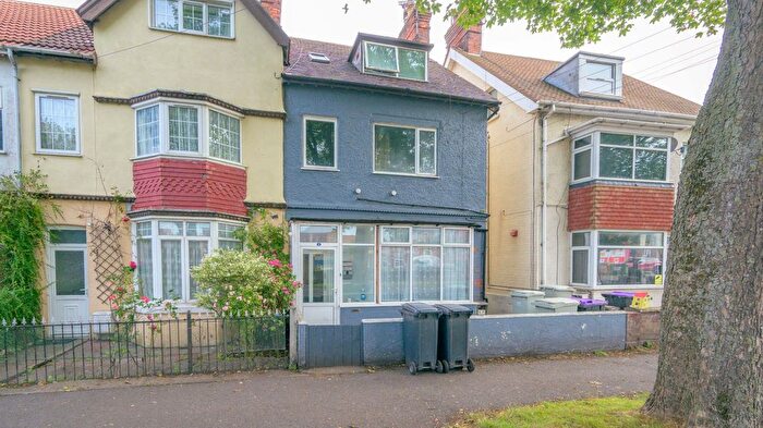 3 Bedroom Flat For Sale In Cecil Avenue, Skegness, PE25