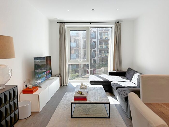 1 Bedroom Flat For Sale In Juniper Drive, London, SW18