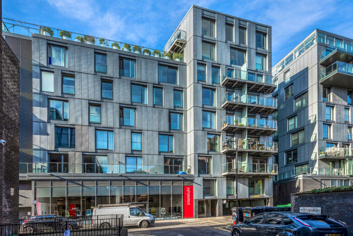 Garage / Parking To Rent In Dickinson Court, Islington, London, EC1V