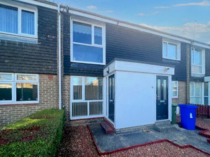 2 Bedroom Flat To Rent In Wreay Walk, Cramlington, NE23