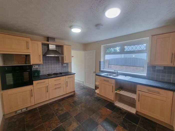 3 Bedroom House To Rent In Borough Road, Loughor, Swansea, SA4