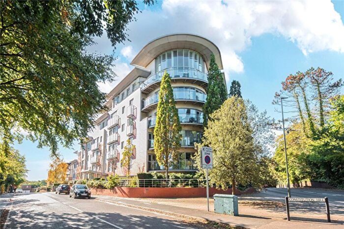 2 Bedroom Apartment For Sale In Constitution Hill, Woking, Surrey, GU22