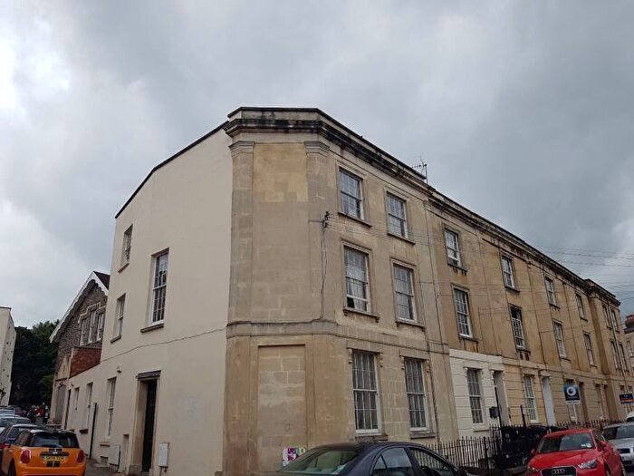 1 Bedroom Flat To Rent In Clevedon Terrace, Bristol, BS6