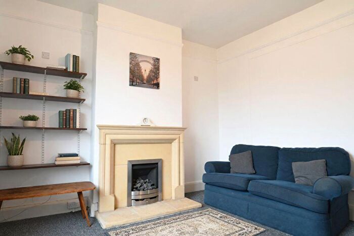 4 Bedroom Terraced House To Rent In Coombe Road, Brighton, BN2