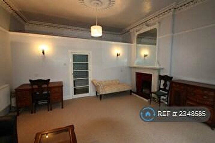 1 Bedroom Flat To Rent In Kelvin Drive, Glasgow, G20