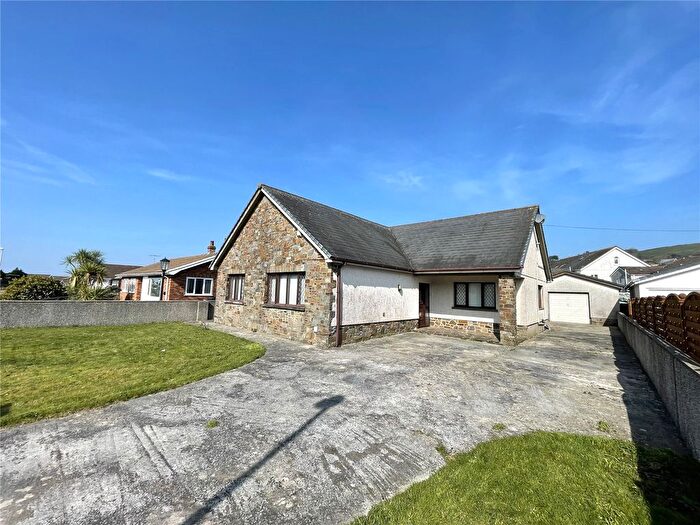 5 Bedroom Detached House For Sale In Maenor Helyg, Pembrey, Burry Port, Carmarthenshire, SA16