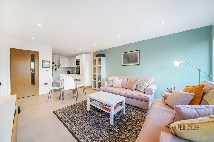 1 Bedroom Flat For Sale In Alexandra Avenue, Emporium Court, HA2