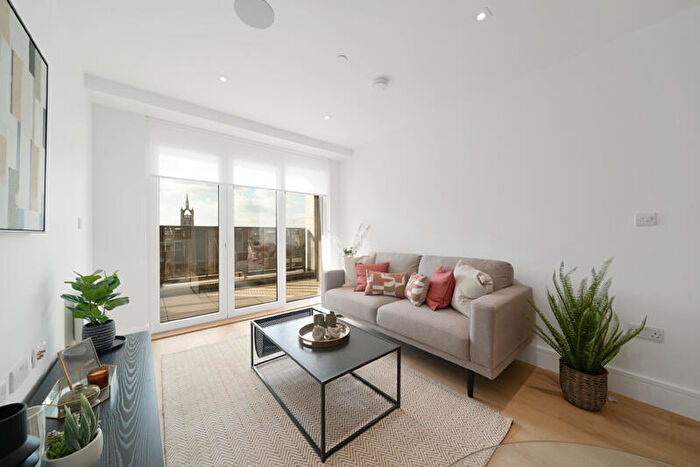 1 Bedroom Apartment To Rent In Sutton Park House, Carshalton Road, Sutton, London, SM1