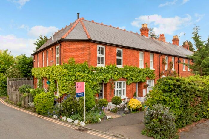 2 Bedroom End Of Terrace House To Rent In The Terrace Bray, SL6