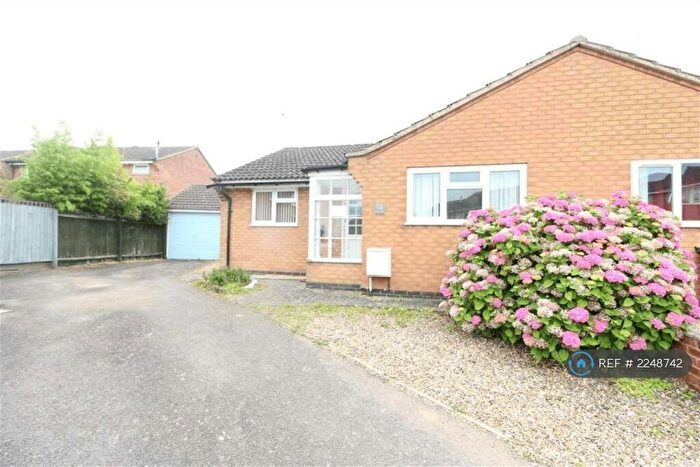 2 Bedroom Bungalow To Rent In Carbery Close, Oadby, Leicester, LE2